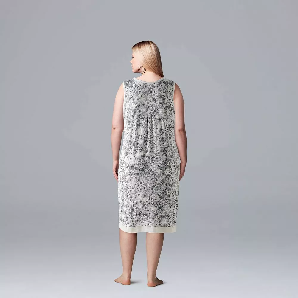 Plus Size Simply Vera Vera Wang Basic Luxury Chemise - Image 4