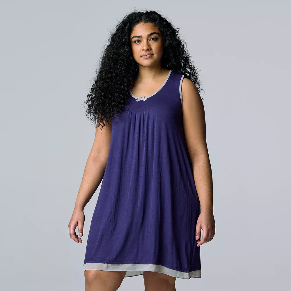 Plus Size Simply Vera Vera Wang Basic Luxury Chemise - Image 3