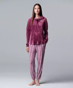 Petite Simply Vera Vera Wang Velour Hooded Pajama Top and Banded Bottom Pajama Pants Sleep Set